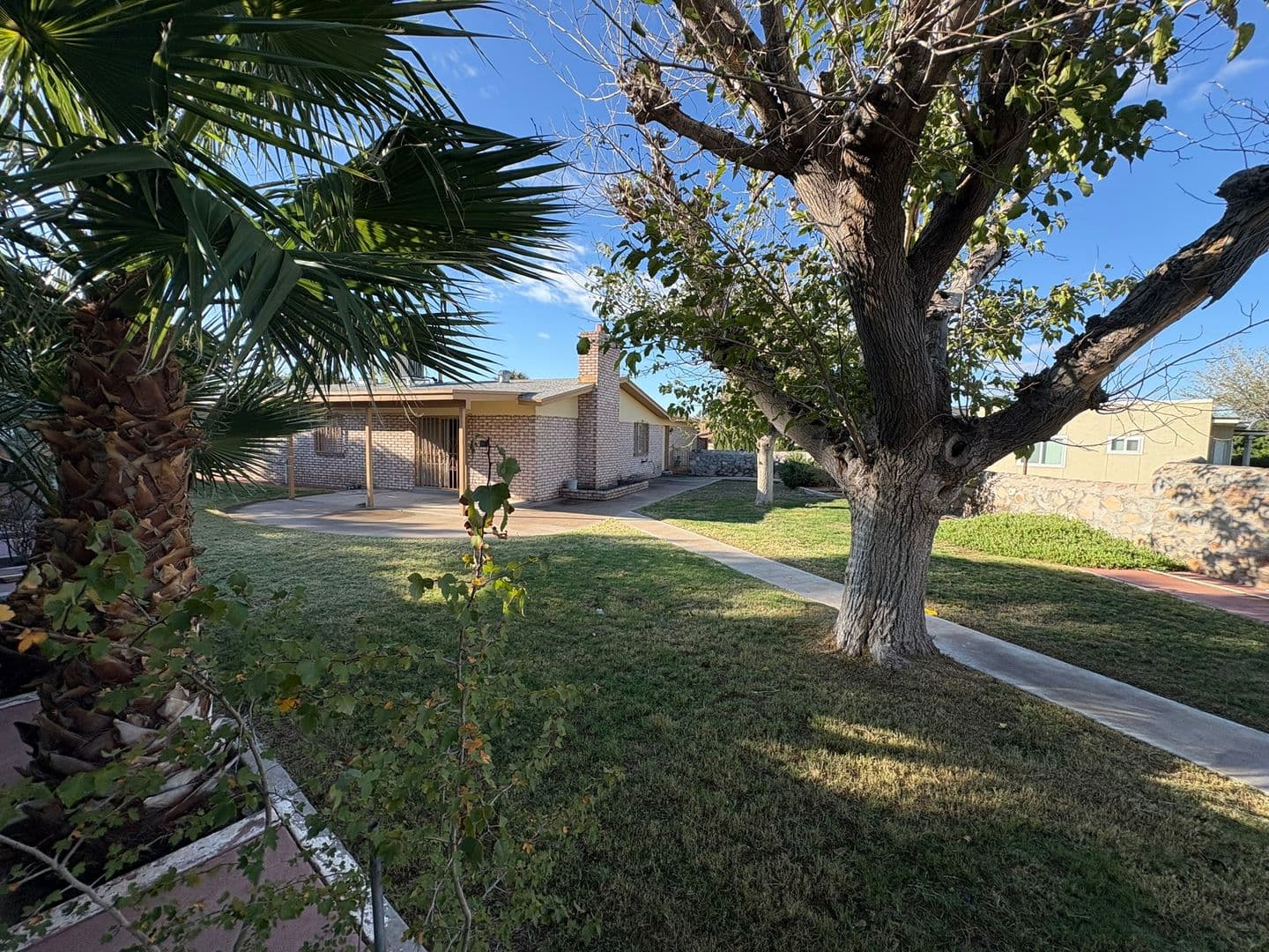 El Paso House: 304 La Sombra Way
