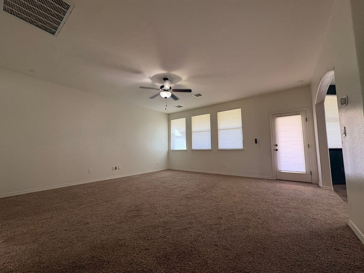 El Paso House: 12220 Branell Ln.