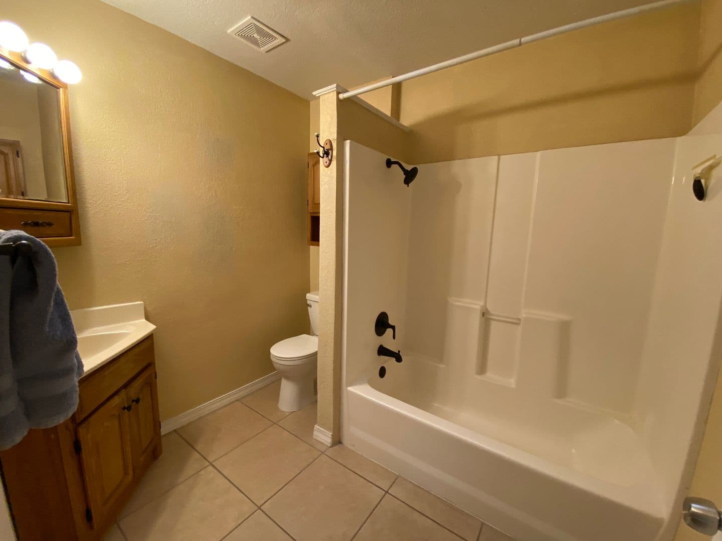 El Paso House: 783 De Leon Dr.