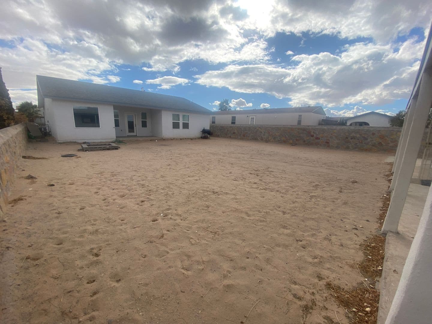 Horizon City House: 14429 Teichelkamp Dr.