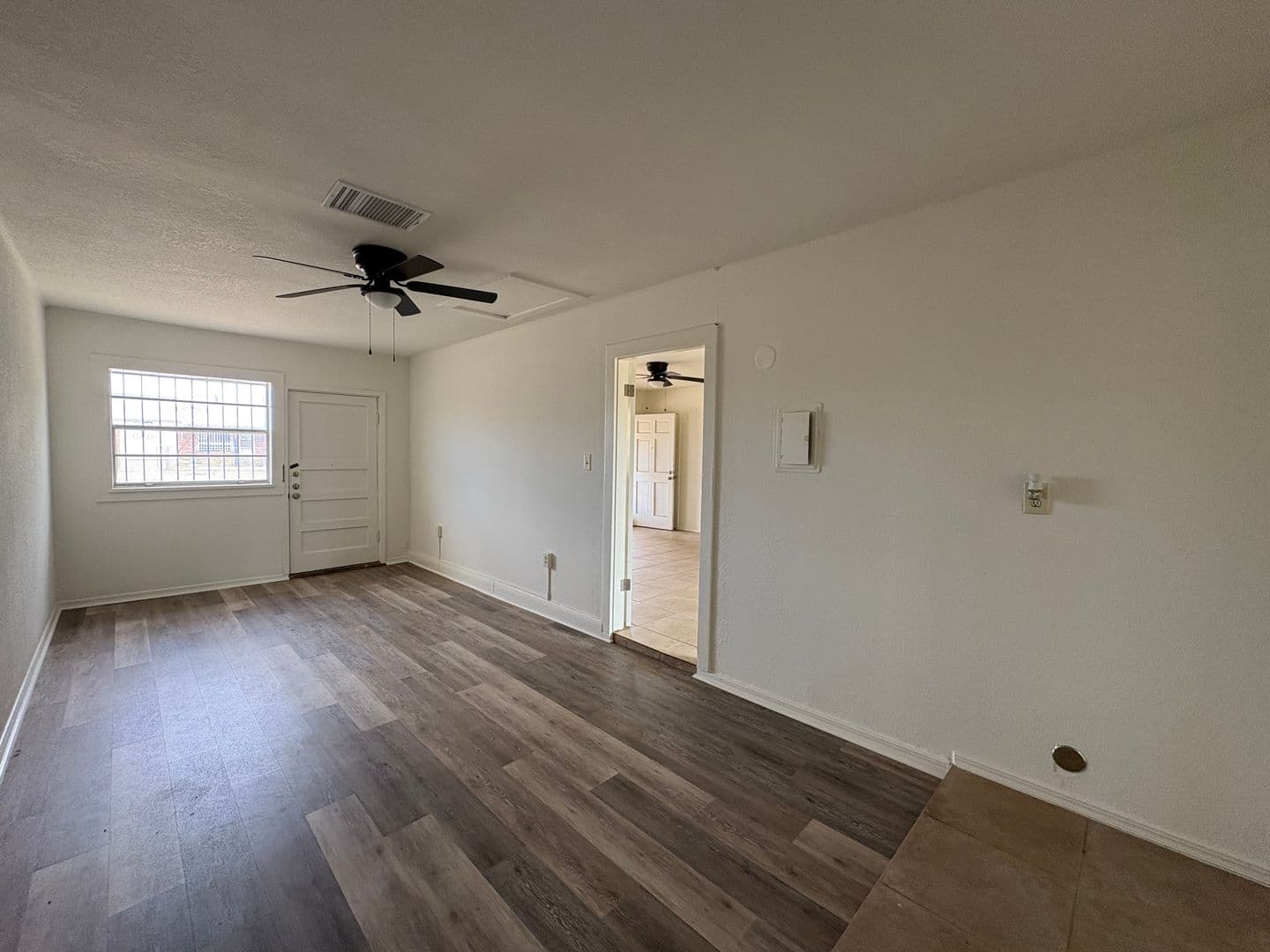 El Paso House: 4900 Debeers Dr.