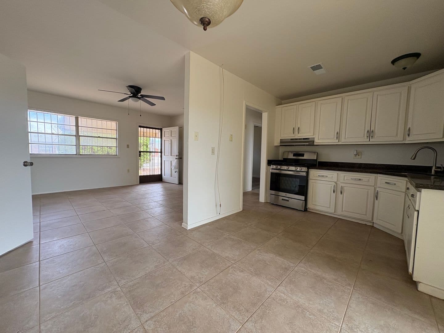 El Paso House: 4900 Debeers Dr.