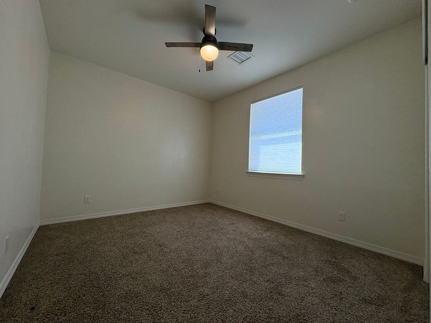 El Paso House: 12220 Branell Ln.