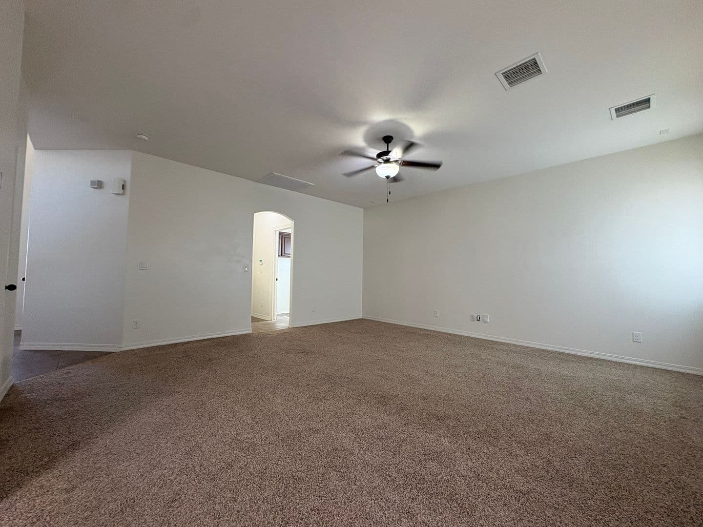 El Paso House: 12220 Branell Ln.