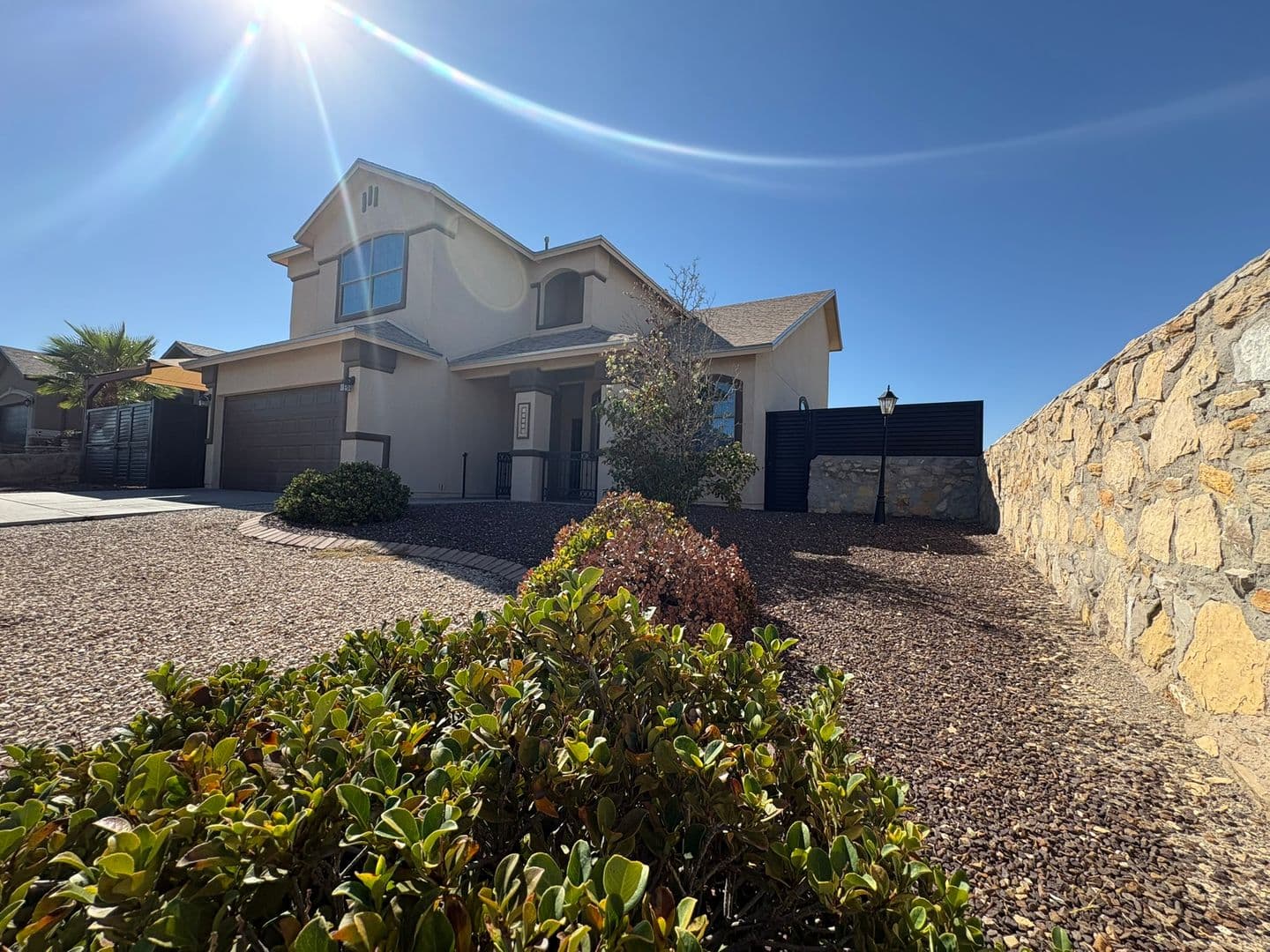 El Paso House: 12220 Branell Ln.