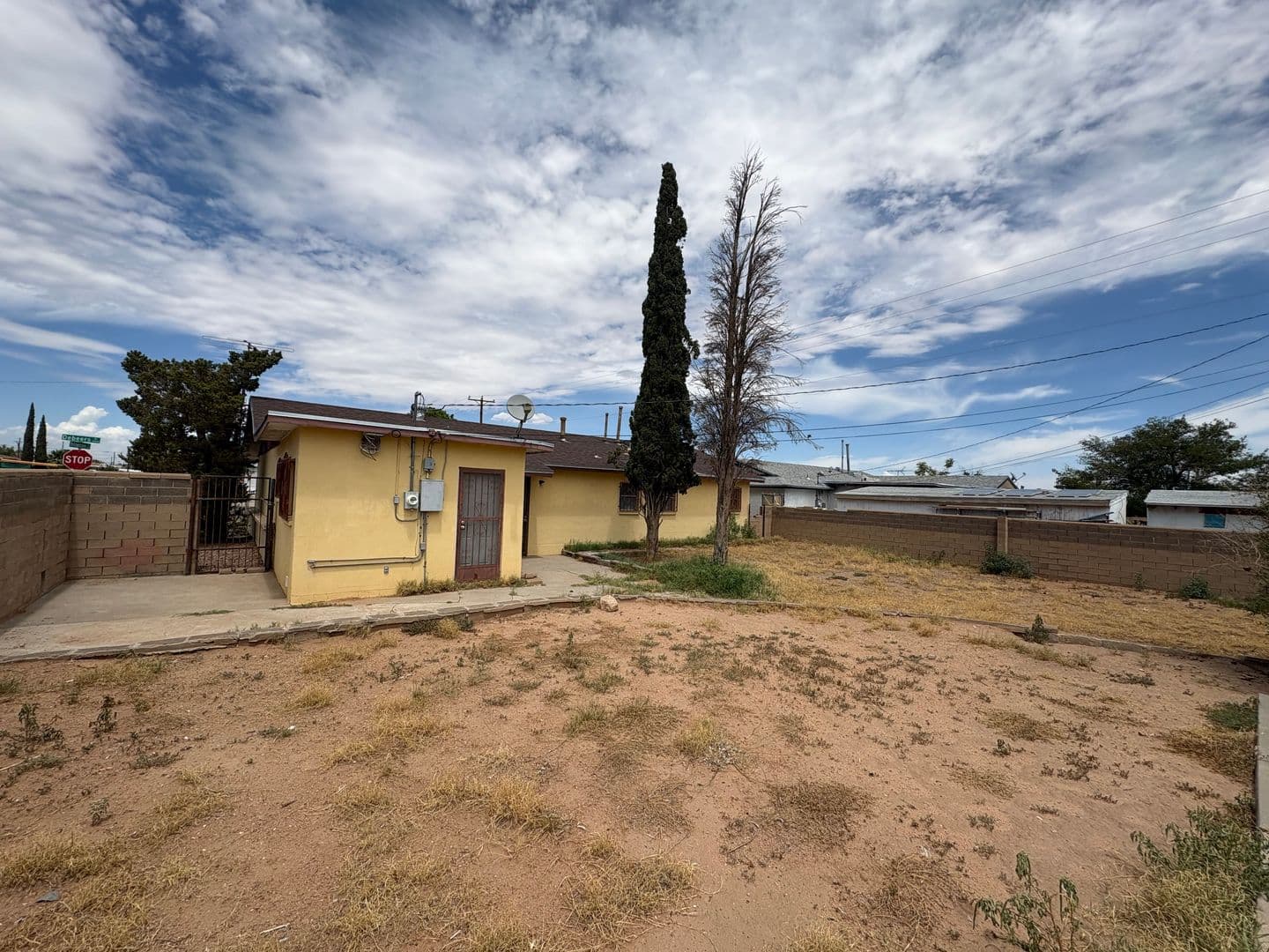 El Paso House: 4900 Debeers Dr.