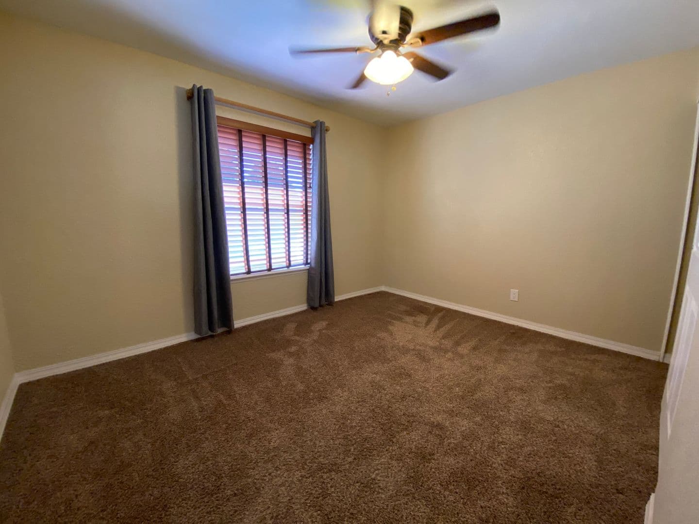 El Paso House: 783 De Leon Dr.