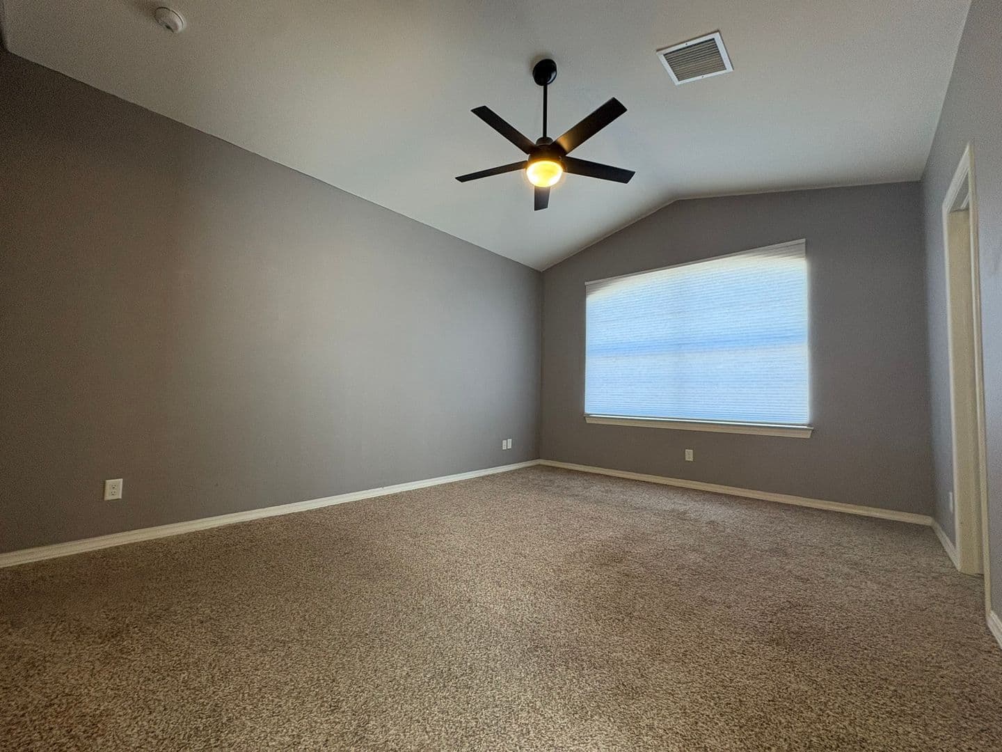 El Paso House: 12220 Branell Ln.