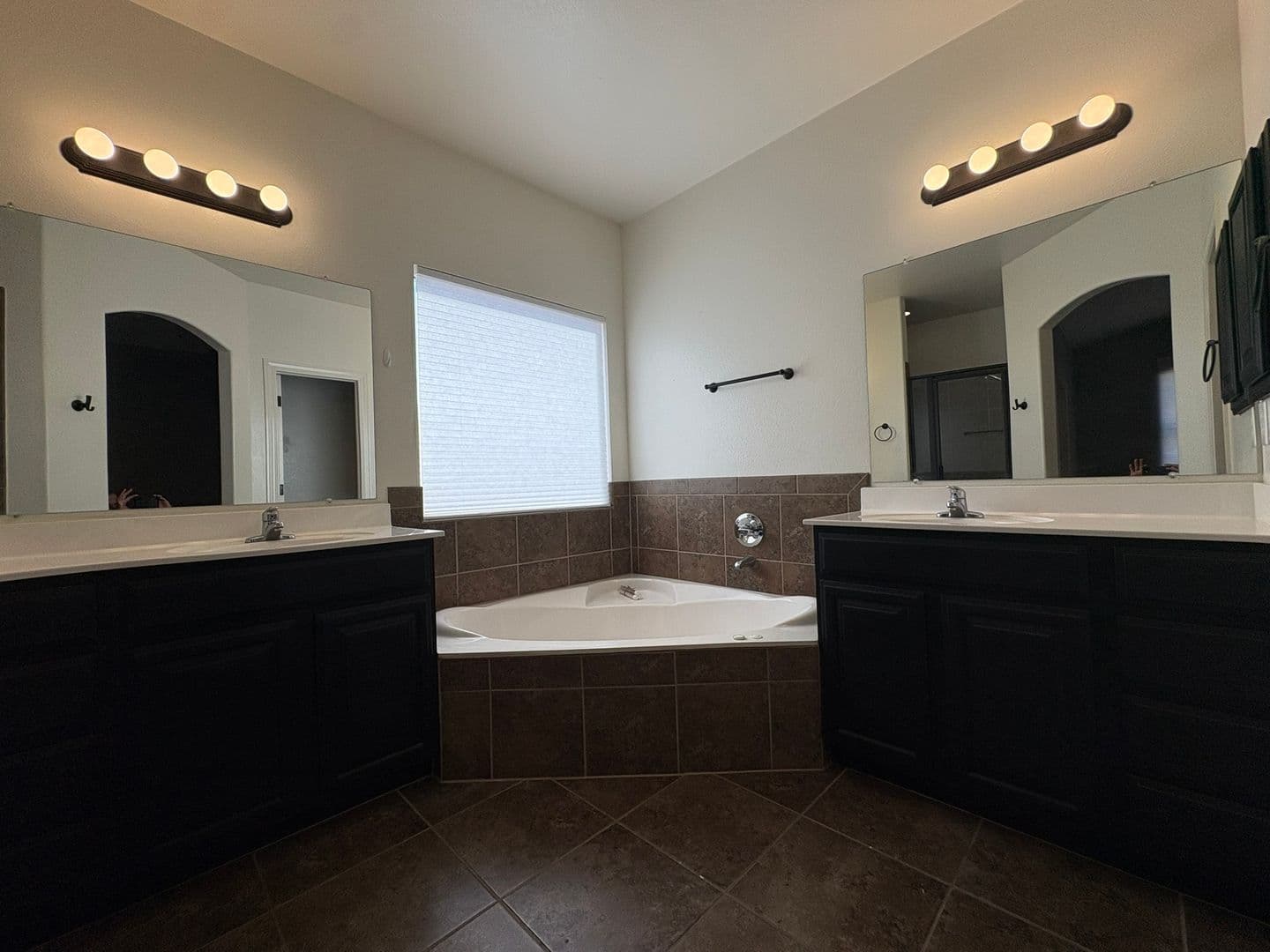 El Paso House: 12220 Branell Ln.