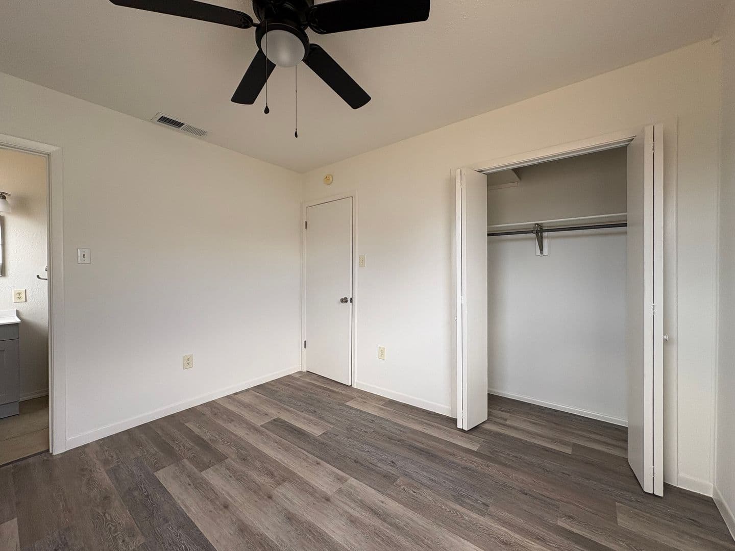 El Paso House: 4900 Debeers Dr.
