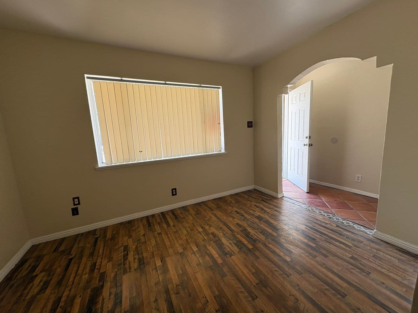 El Paso House: 10309 Shoshone St.
