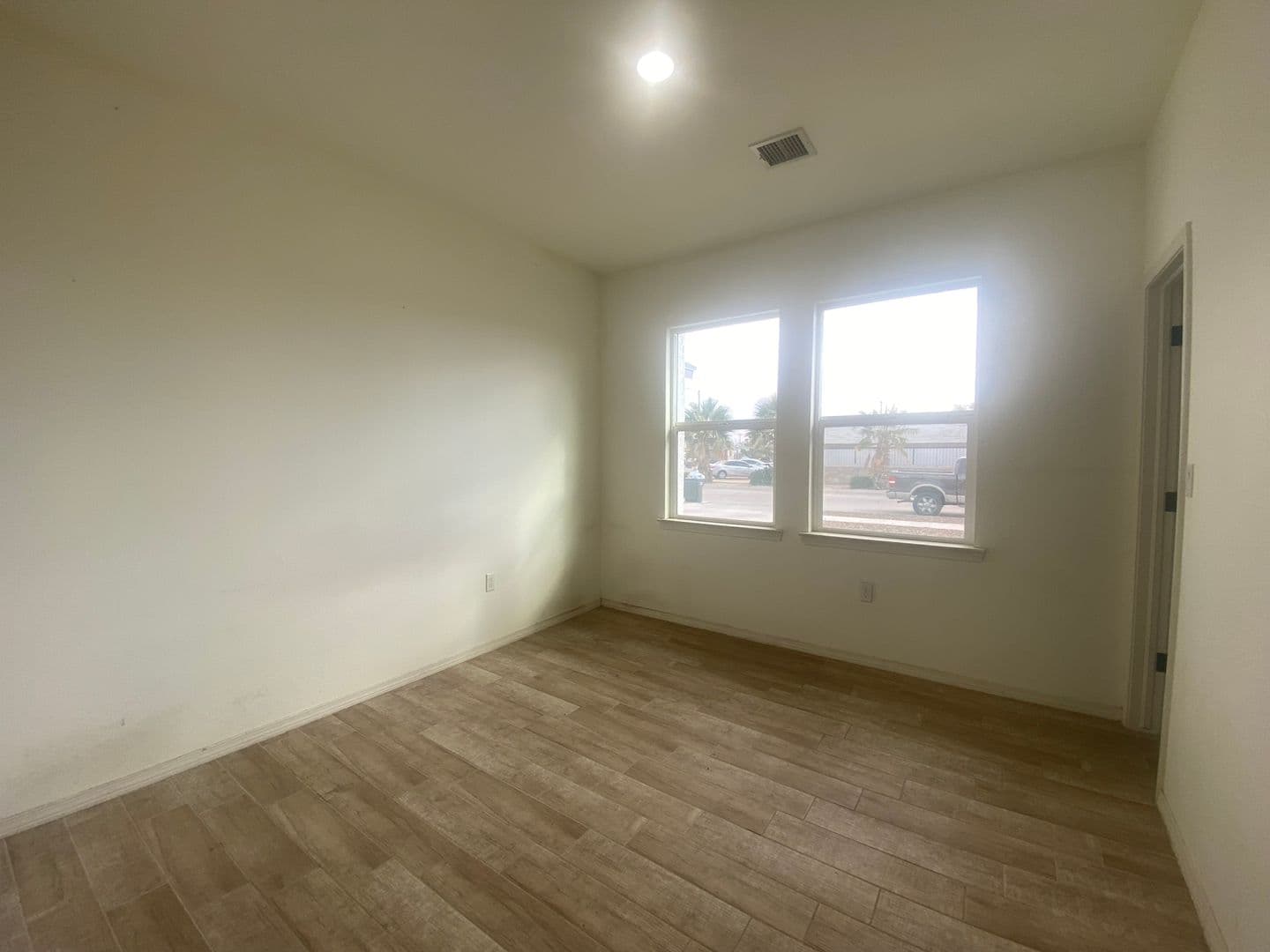 Horizon City House: 14429 Teichelkamp Dr.