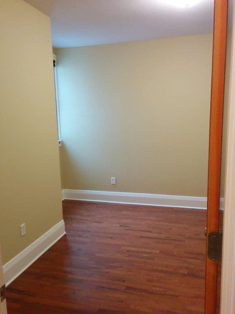 Louisville Apartment: 227 W. Breckinridge St.