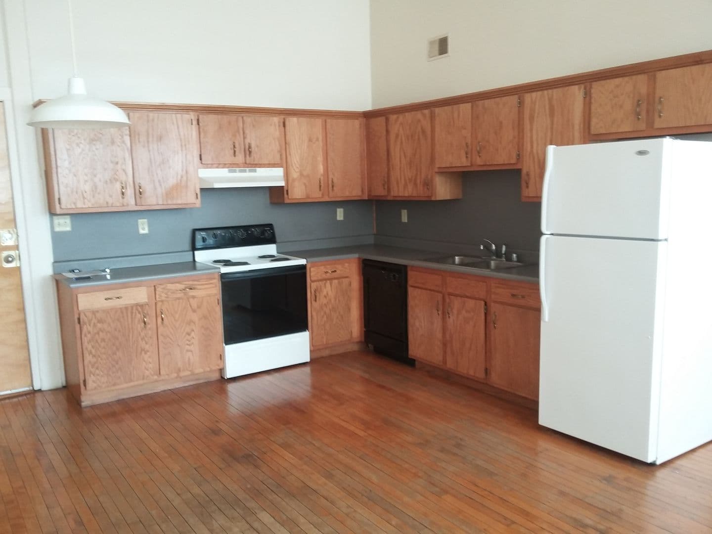 Louisville Apartment: 632 S. 22nd St