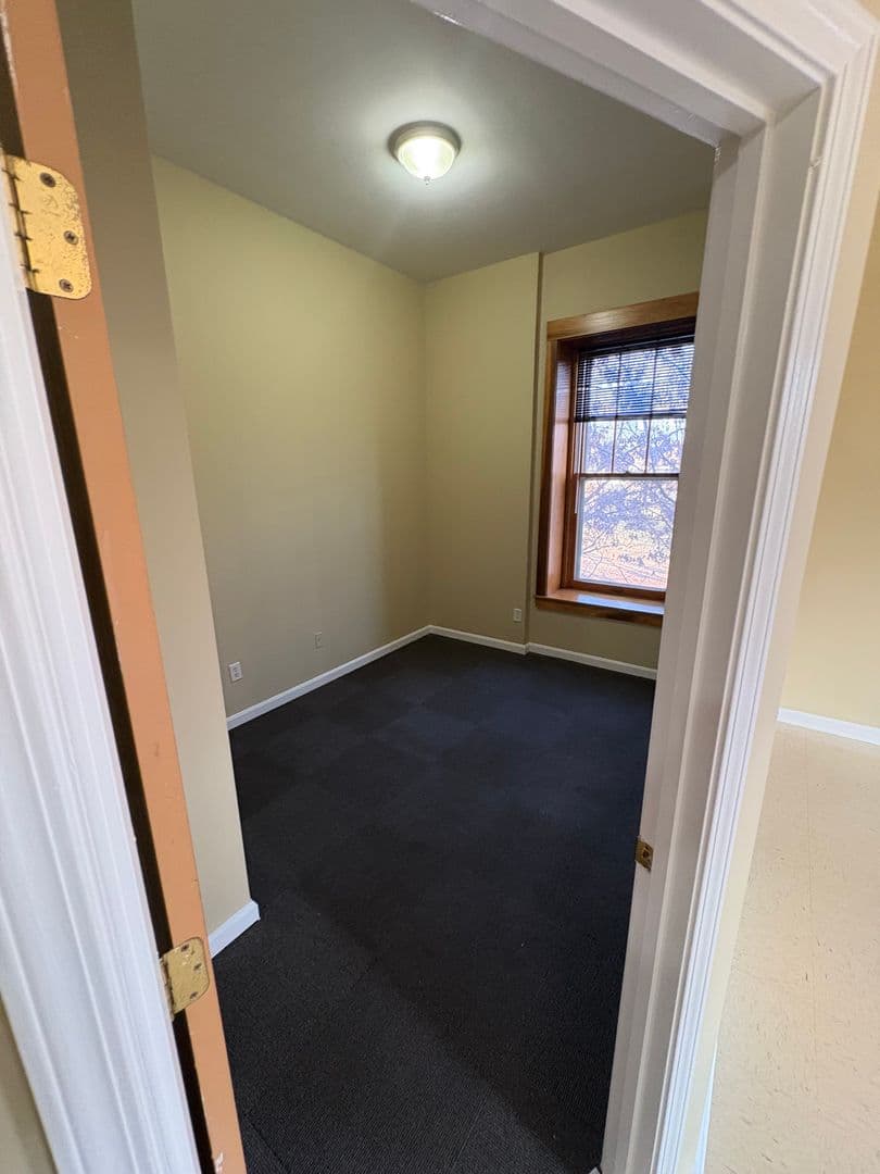 Louisville Apartment: 601 W. Oak St