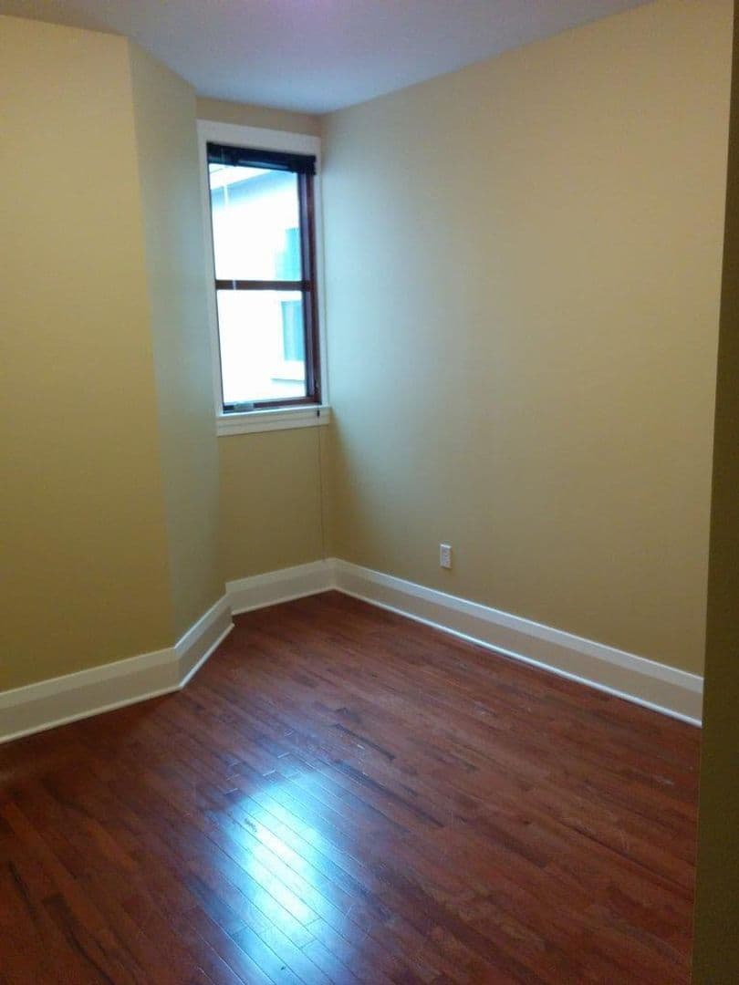 Louisville Apartment: 227 W. Breckinridge St.