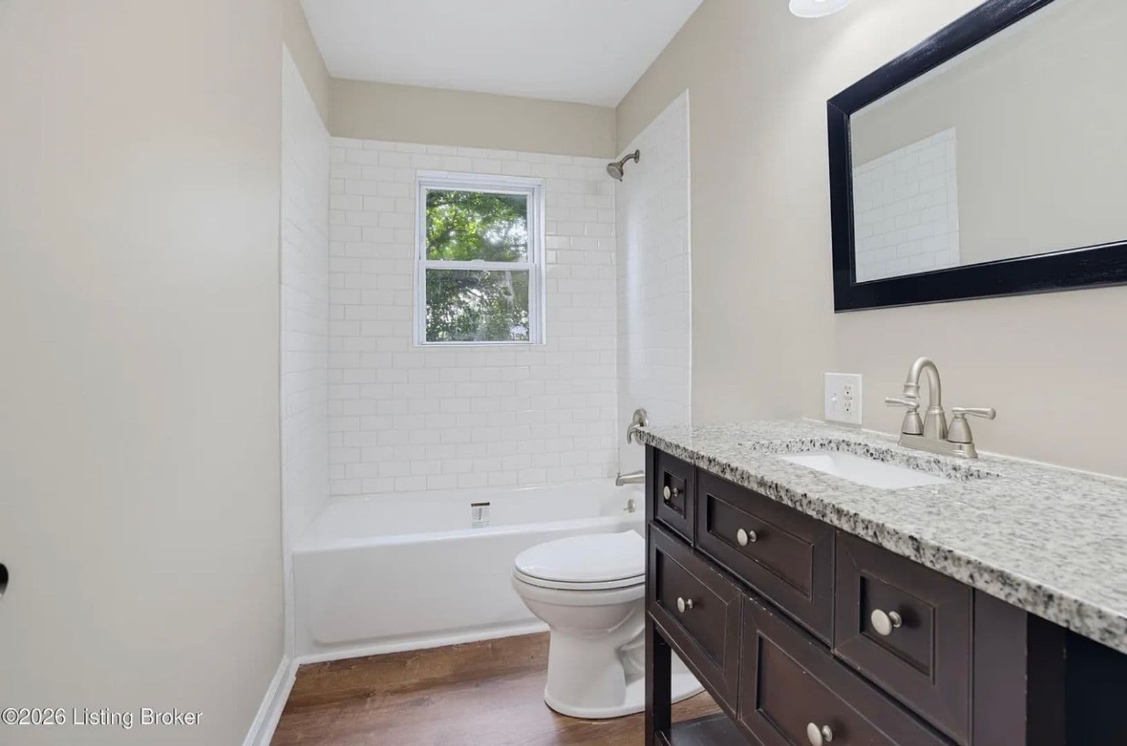 Louisville House: 4015 Valley View Drive