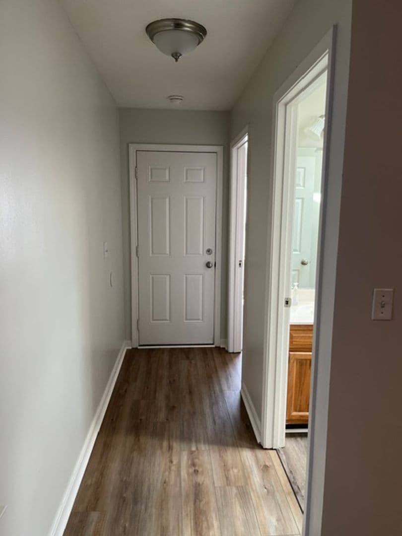 Louisville House: 911 East Madison