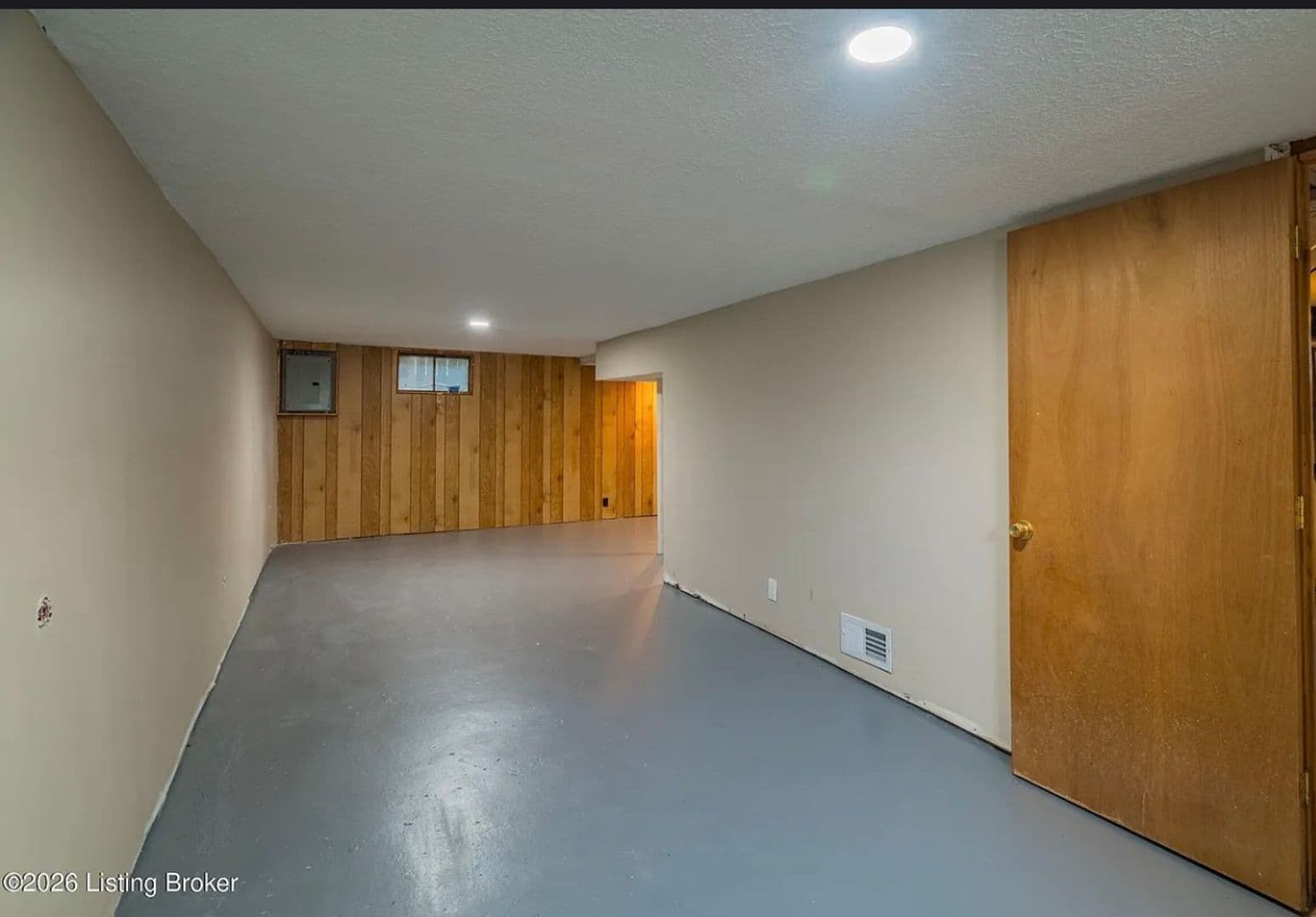 Louisville House: 4015 Valley View Drive