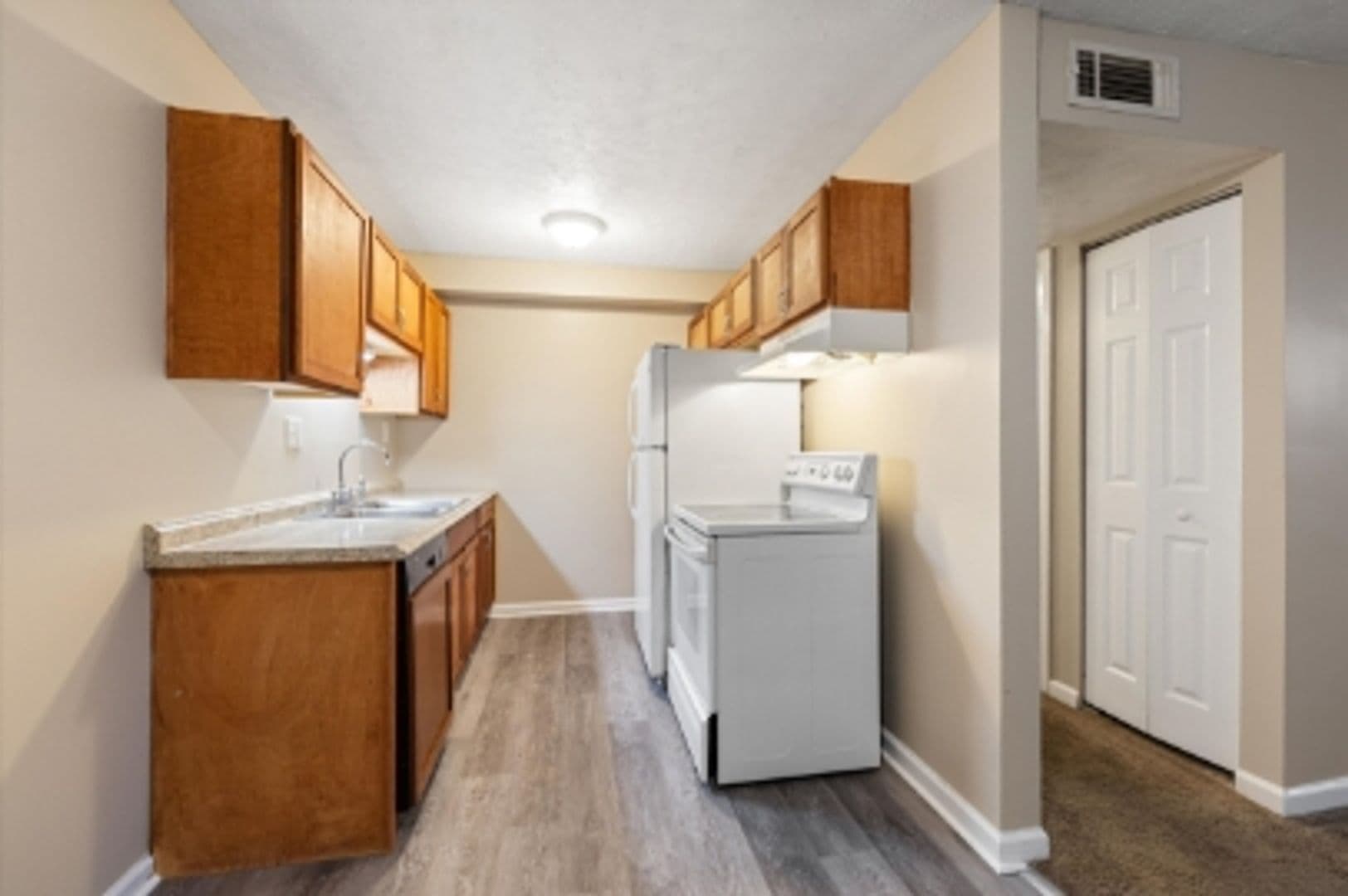 Louisville Apartment: 4115 Glen Hill Manor Drive