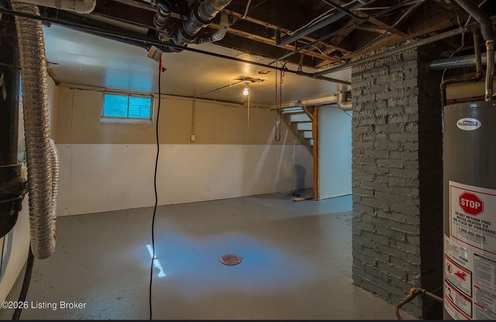 Louisville House: 4015 Valley View Drive