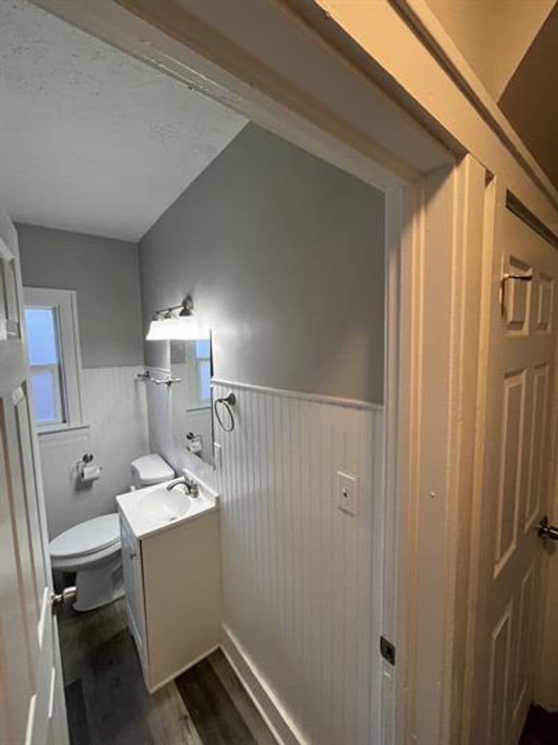 Lousiville House: 4124 Larkwood Avenue