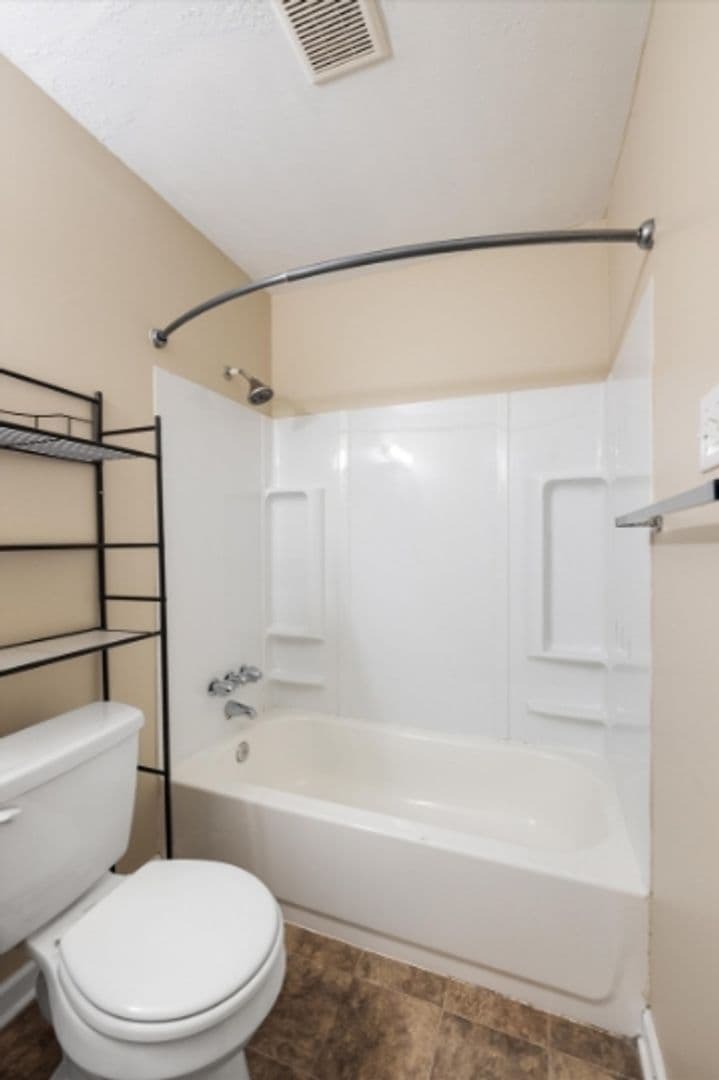 Louisville Apartment: 4115 Glen Hill Manor Drive