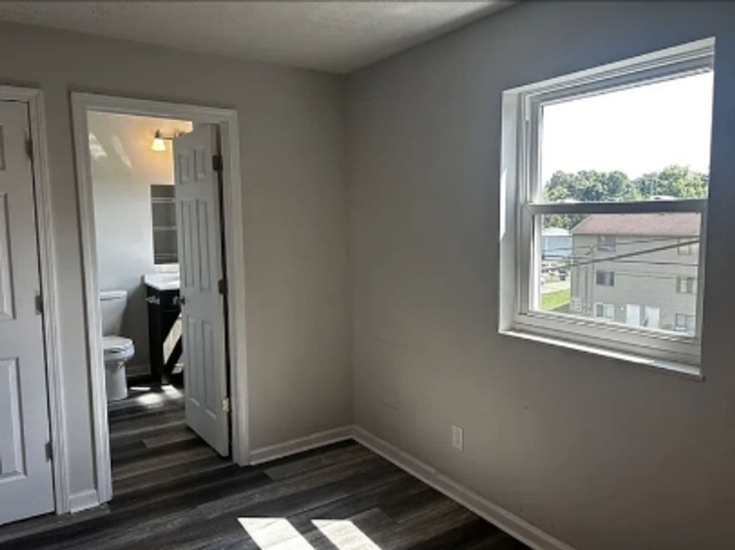 Radcliff Apartment: 388 Elmwood Drive