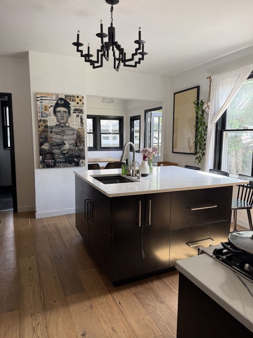 Coeur d' Alene House: 420 E. Montana Ave.
