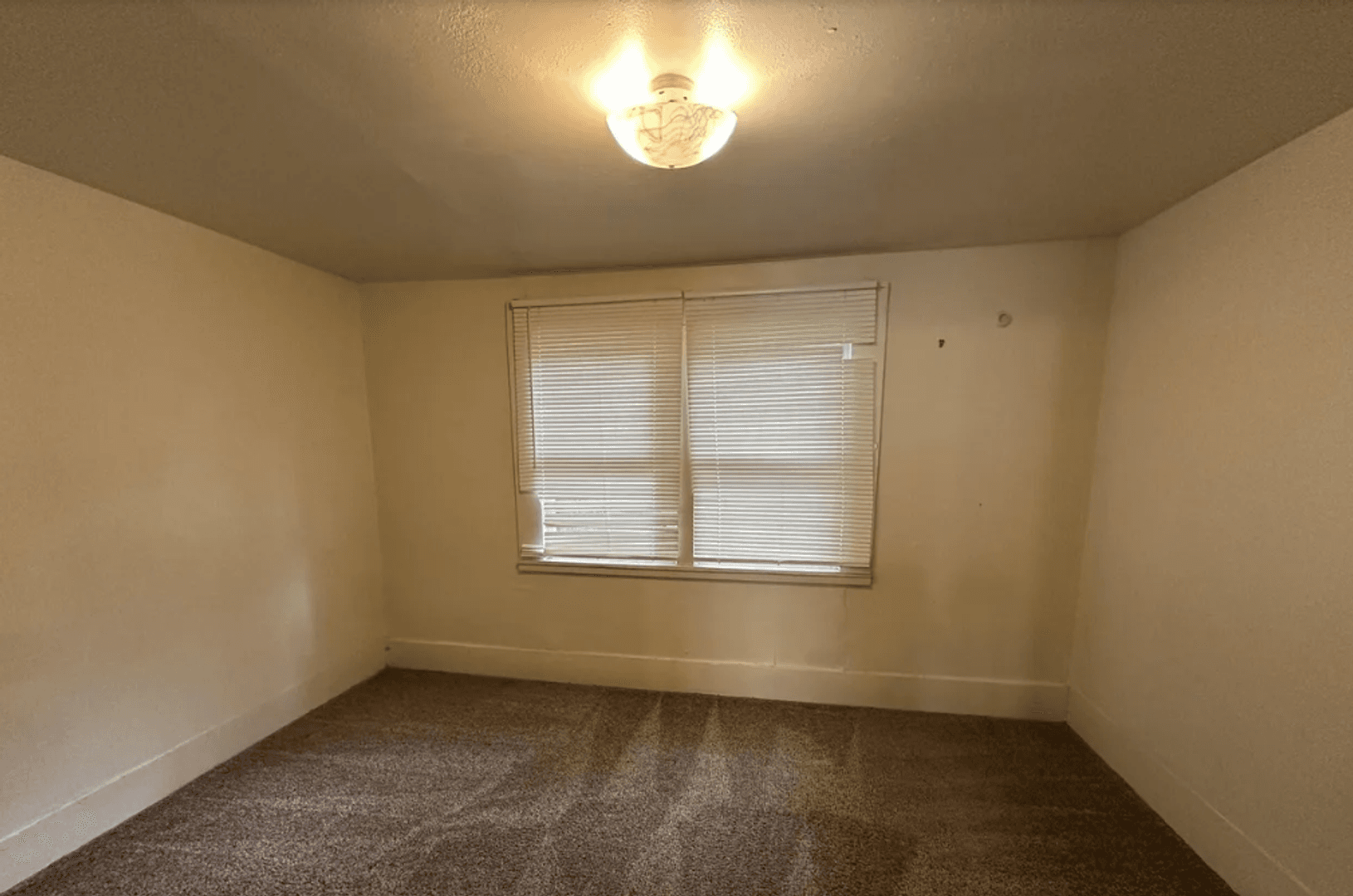 Coeur d' Alene House: 1104 E Lakeside Ave