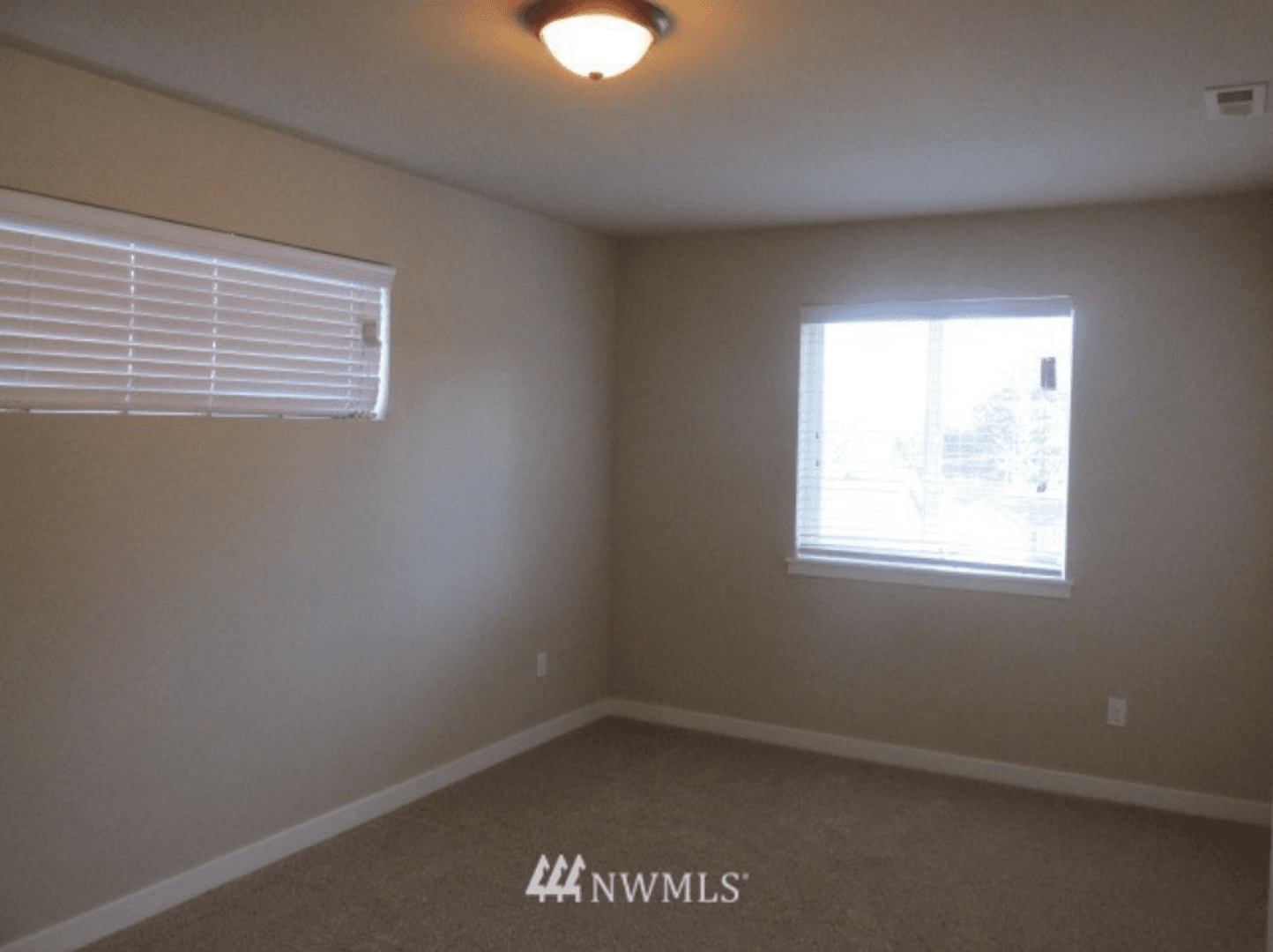 Spanaway House: 20305 40th Ave E