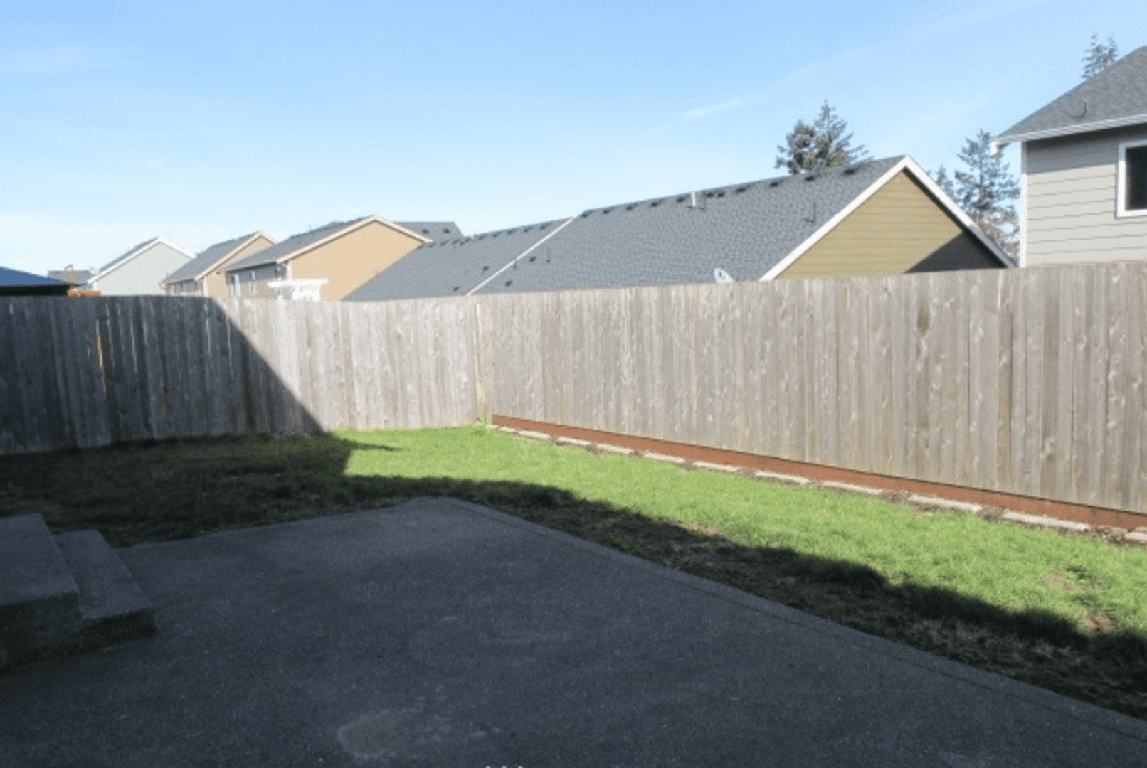 Spanaway House: 20305 40th Ave E