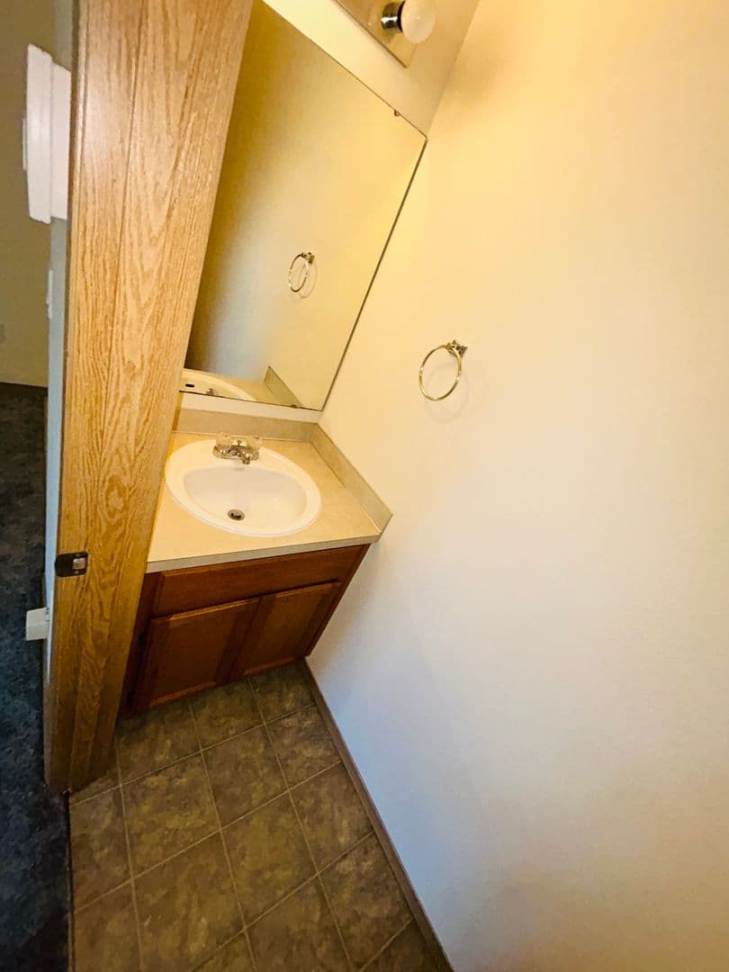 Puyallup Apartment: 97TH AVE E