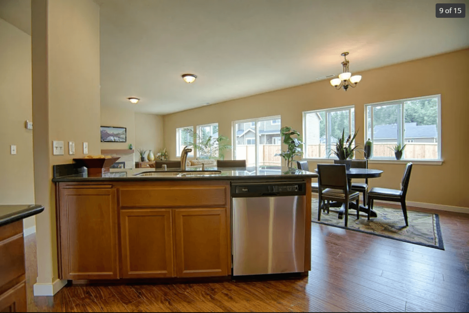 Spanaway House: 20305 40th Ave E