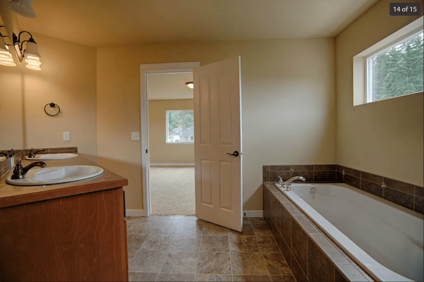 Spanaway House: 20305 40th Ave E