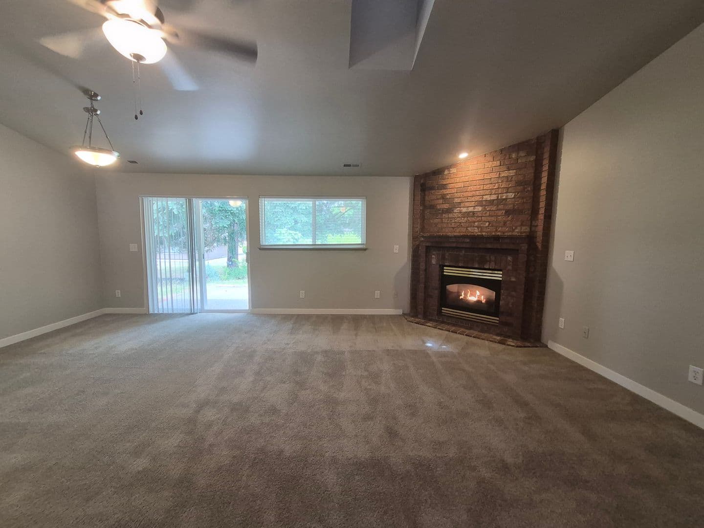 Puyallup Apartment: Various Addresses