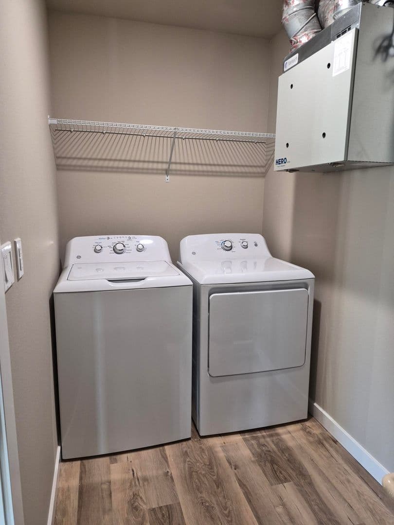 Puyallup Apartment: Various Addresses