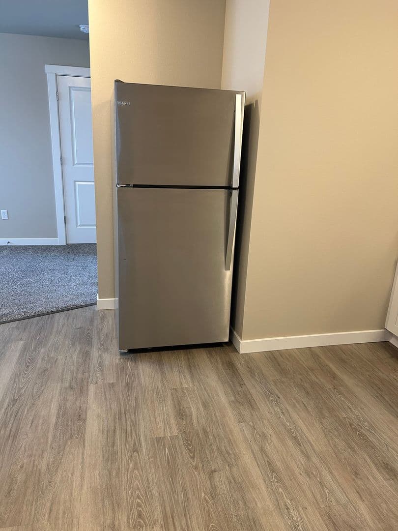Puyallup Apartment: Various Addresses