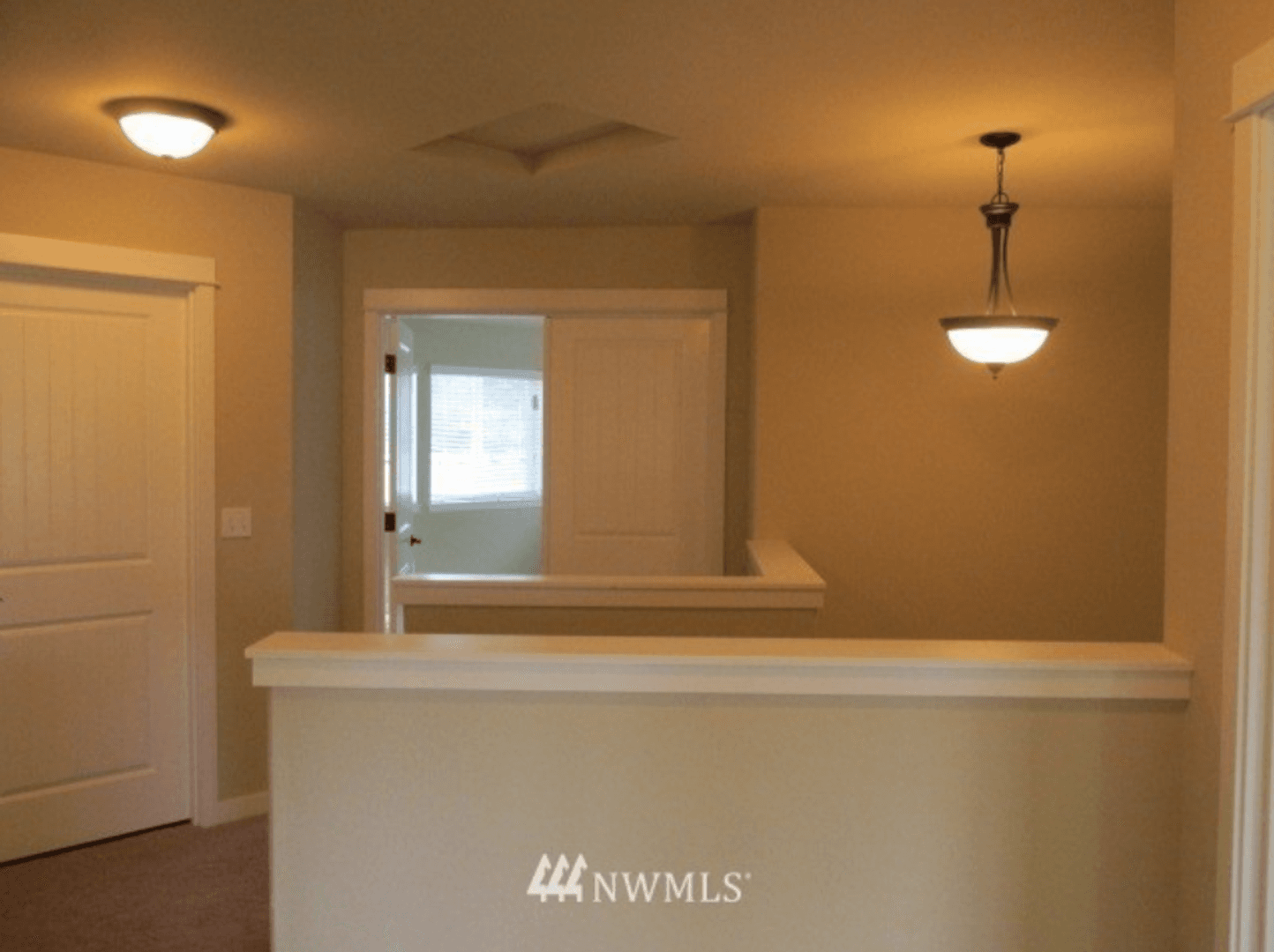 Spanaway House: 20305 40th Ave E