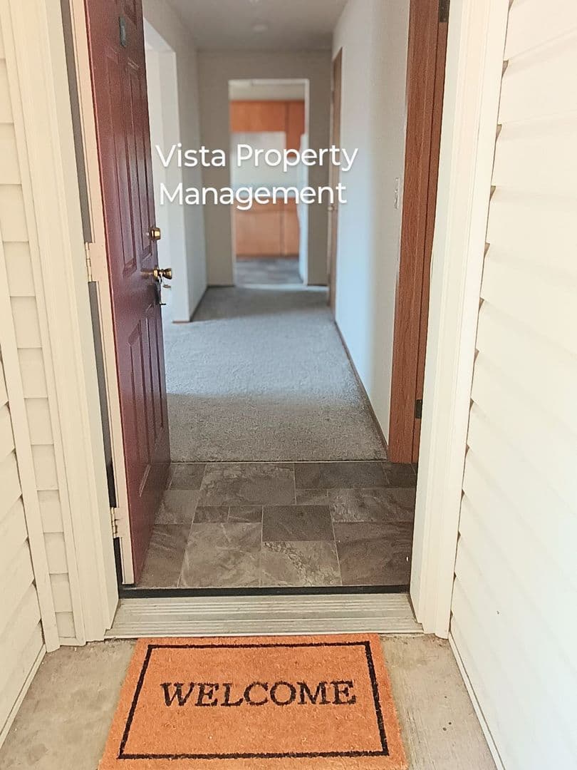 Bonney Lake Apartment: 9006 Main St E