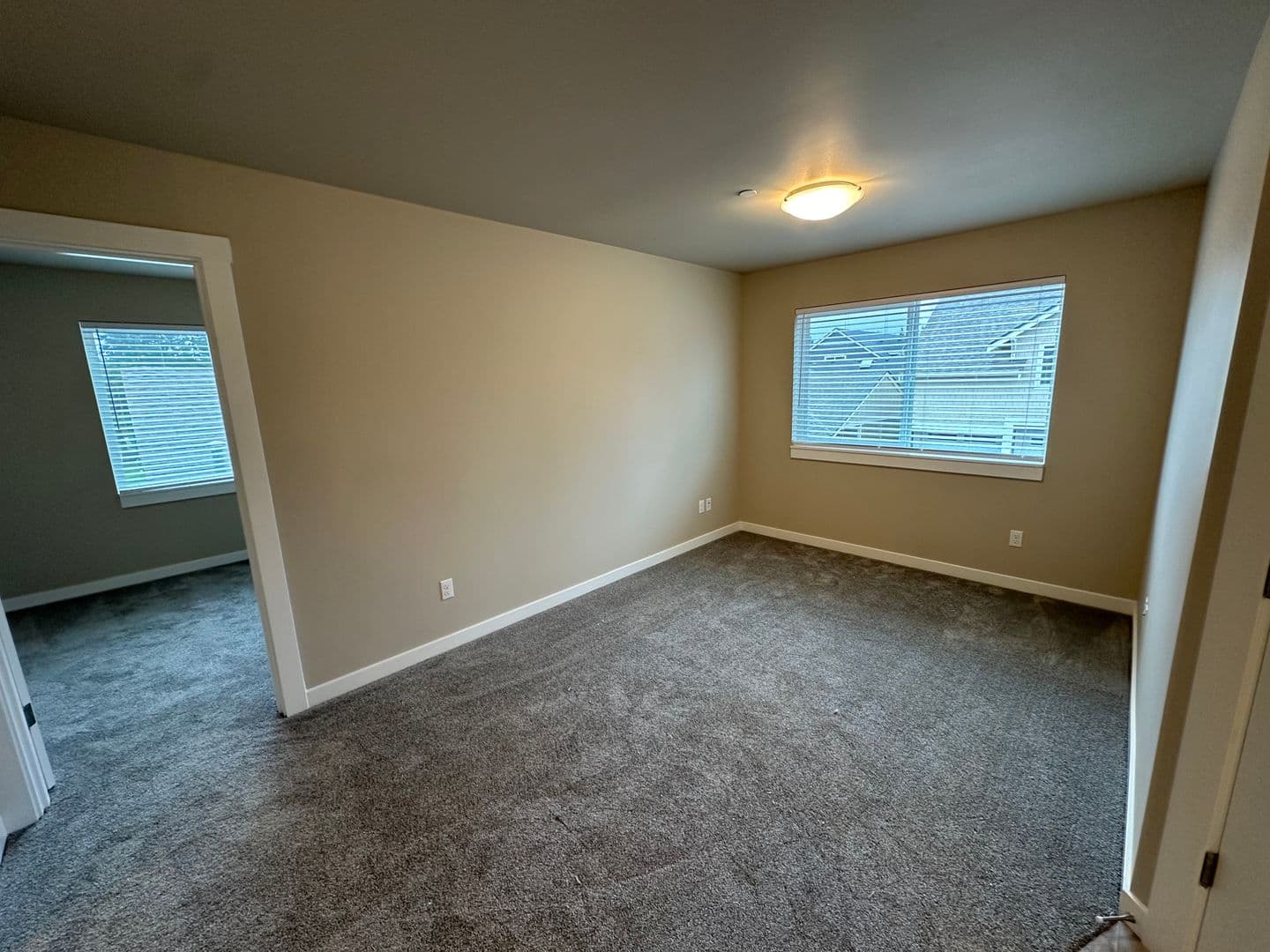 Puyallup Apartment: Various Addresses