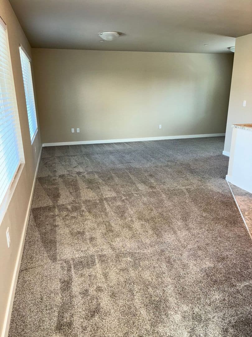 Puyallup Apartment: Various Addresses