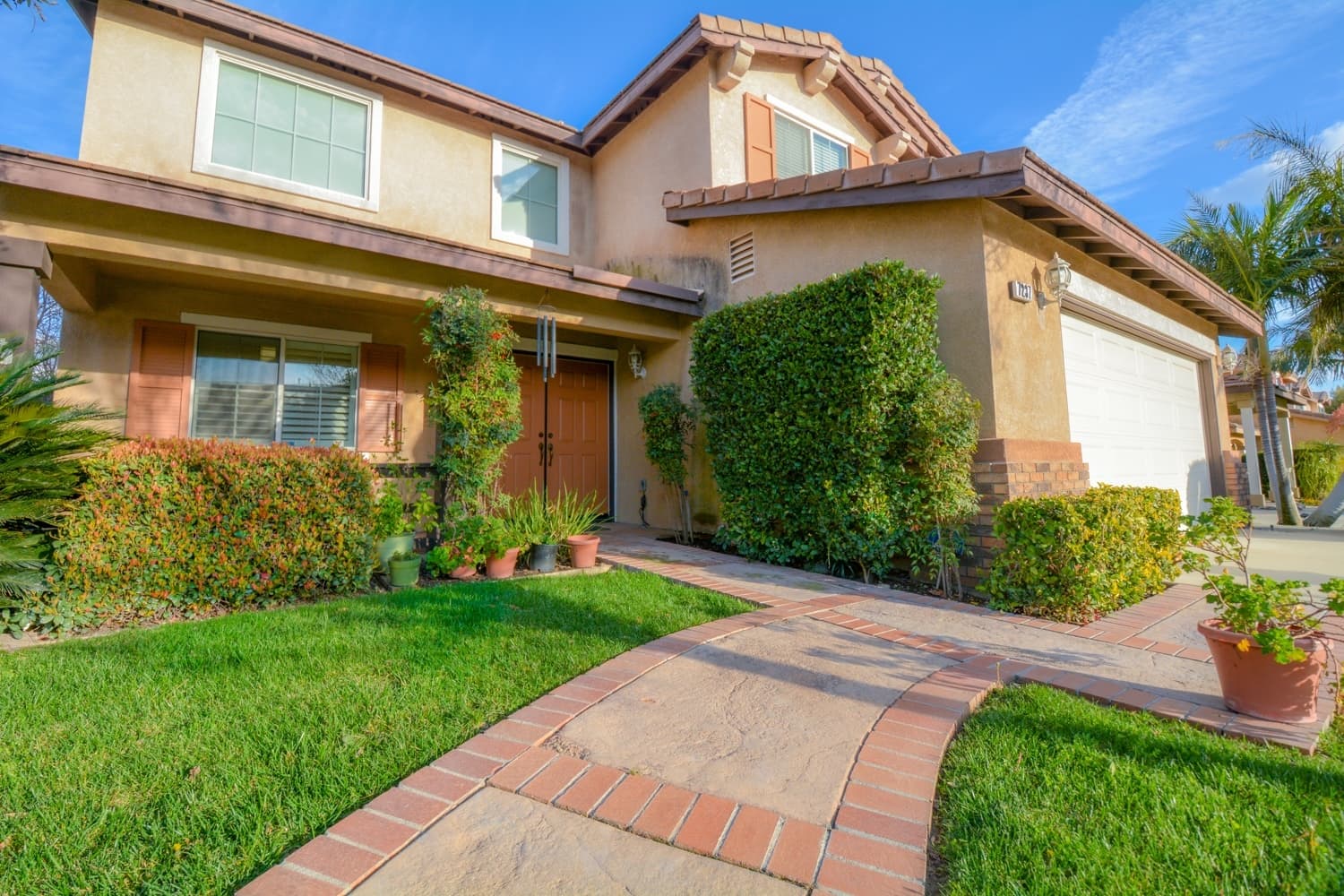 Fontana House: 7237 Oak Tree Place