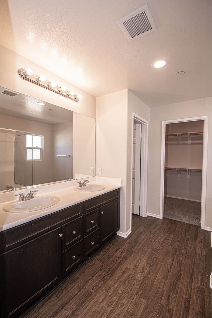 San Jacinto House: 1717 Ranch View Lane