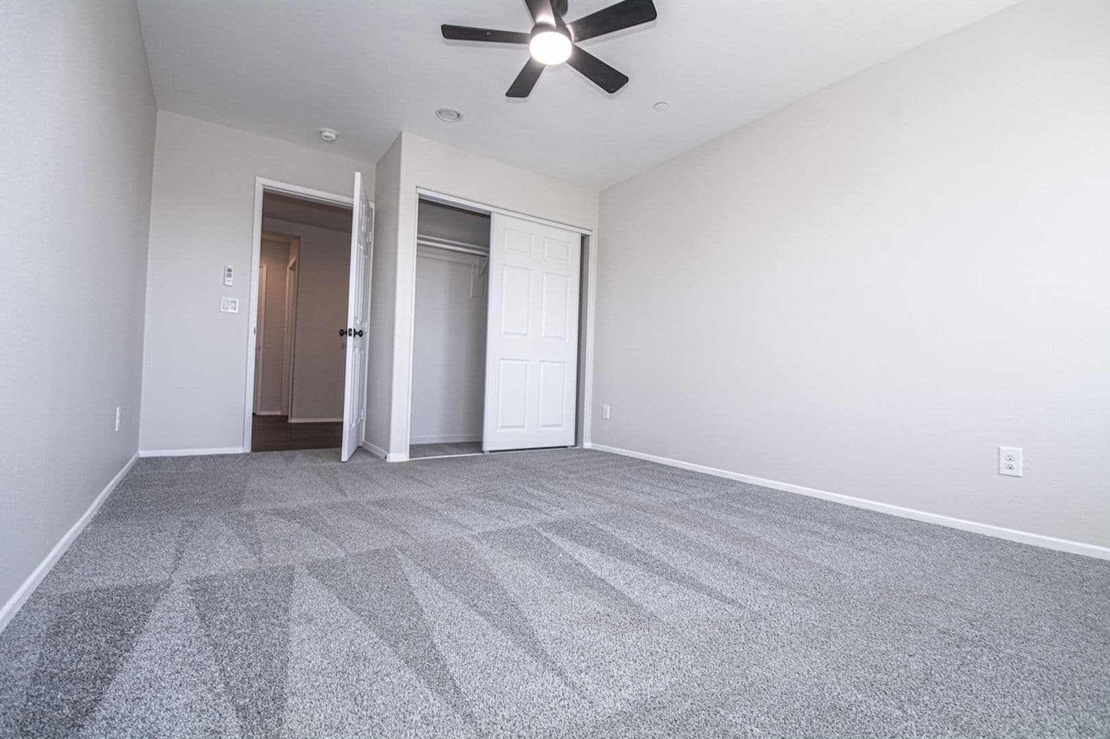 San Jacinto House: 1717 Ranch View Lane