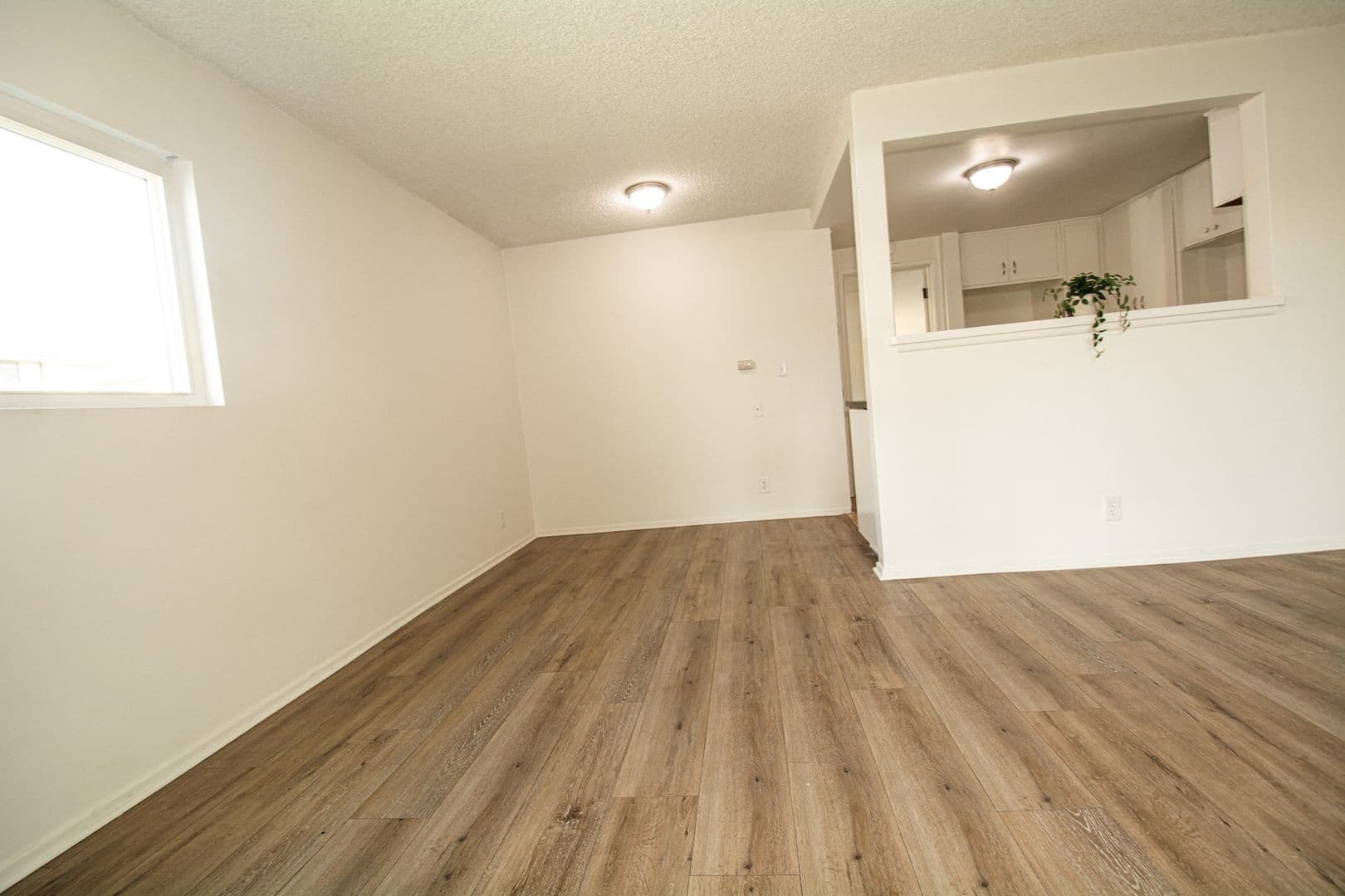 Pomona Condo: 1652 E Kingsley Avenue