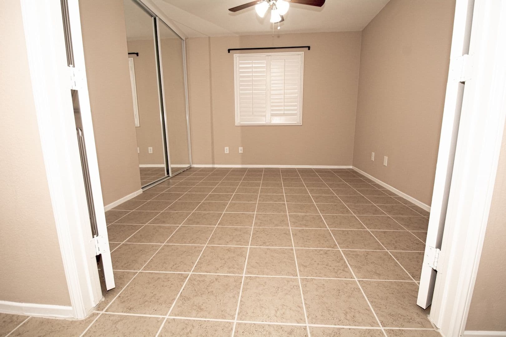 Fontana House: 7237 Oak Tree Place