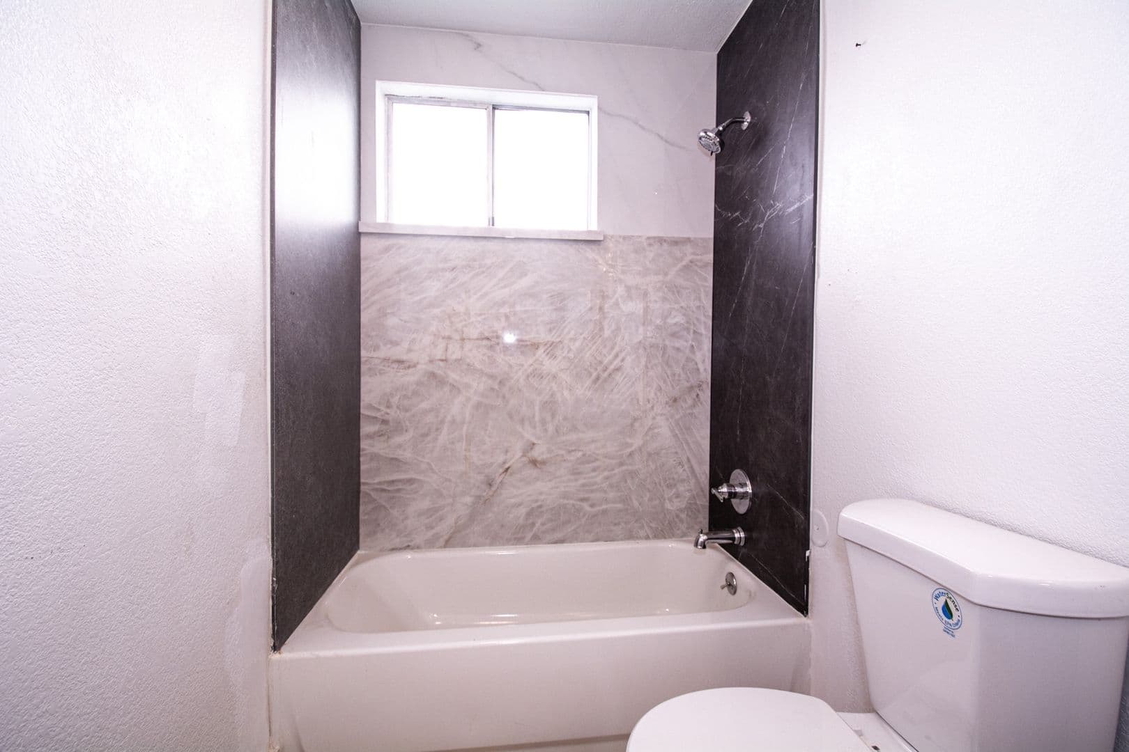 Pomona Condo: 1652 E Kingsley Avenue