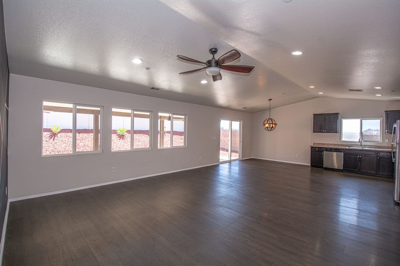 San Jacinto House: 1717 Ranch View Lane