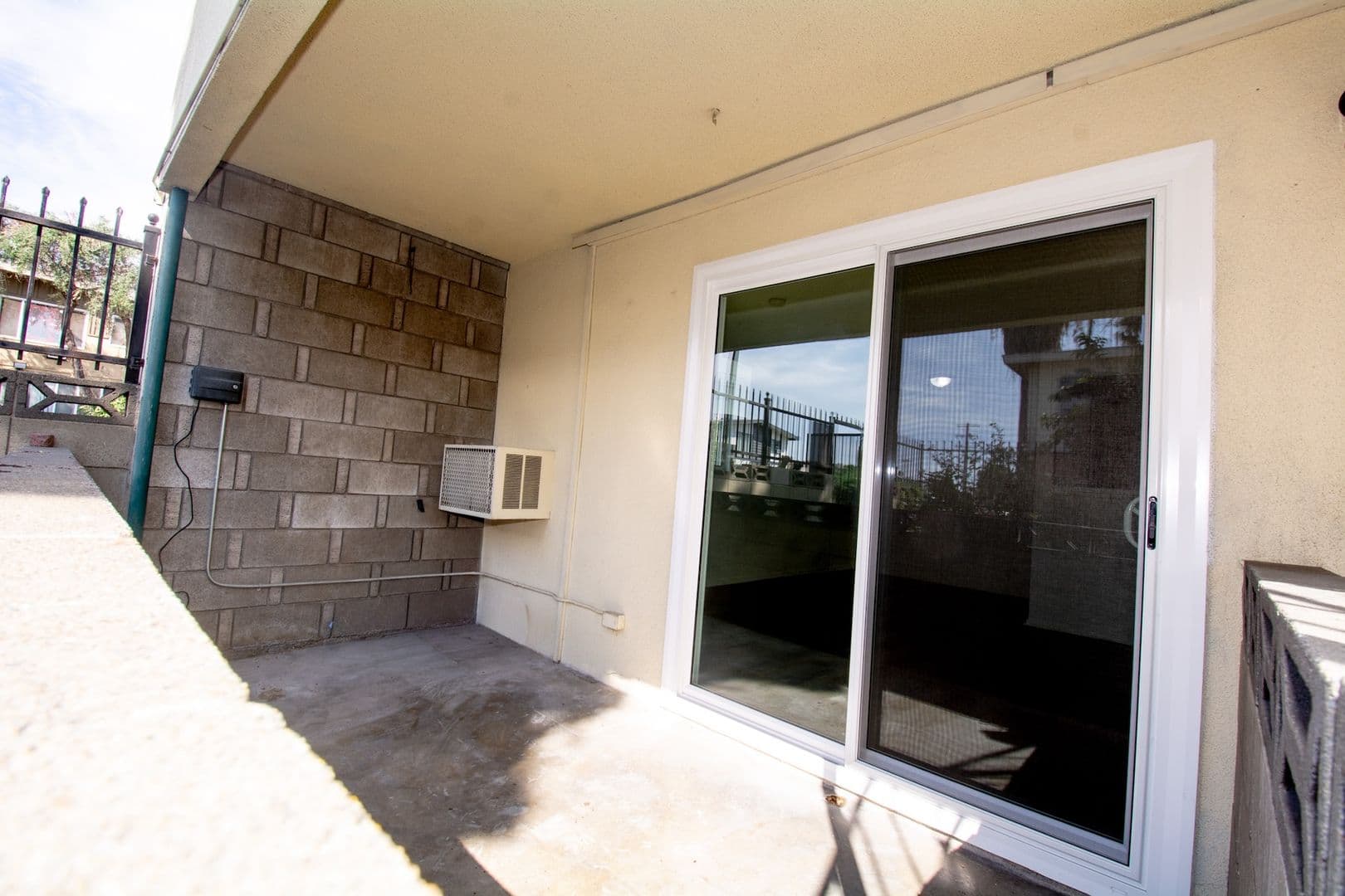 Pomona Condo: 1652 E Kingsley Avenue